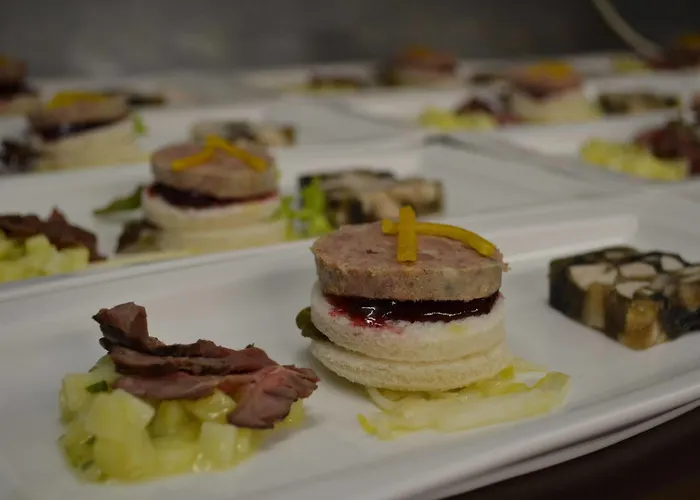 Valckenborgh - Centre & Parking 酒店 3*