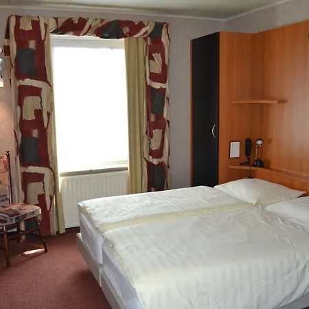 Valckenborgh - Centre & Parking Hotel 3*