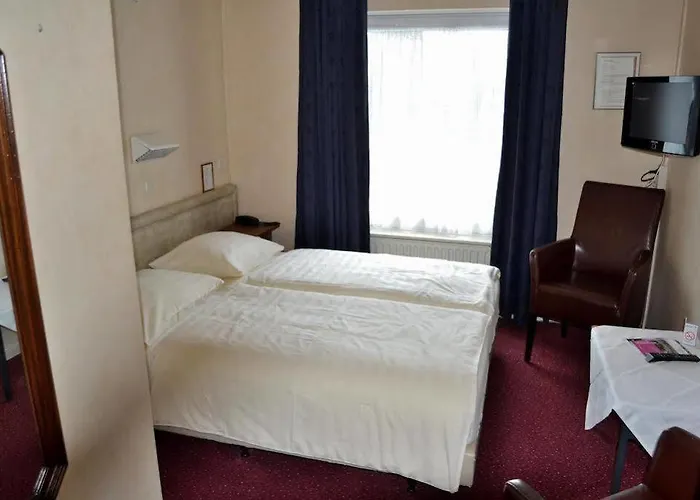 Hotell Valckenborgh - Centre & Parking 3*