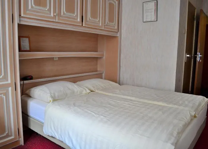 Valckenborgh - Centre & Parking Hotell