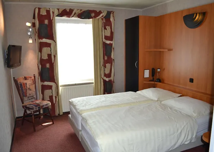 Valckenborgh - Centre & Parking Hotel 3*