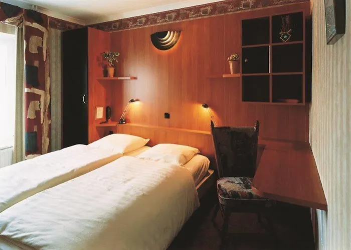 Valckenborgh - Centre & Parking Hotel 3*