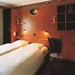 Valckenborgh - Centre & Parking Hotel 3*